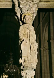 Słup z figurą św. Jakuba, Portyk Chwały, Cathedrale Santiago de Compostela