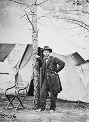 Generał Ulysses Simpson Grant na polu w Cold Harbor
