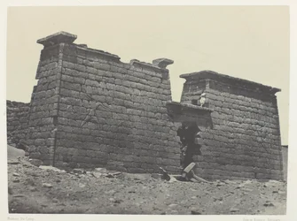 Hémi-Spéos De Séboua, Pylons; Nubia, płyta 98 z albumu "Egypte, Nubie, Palestine et Syrie" (1852)