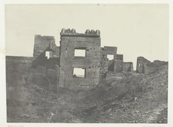 Medinet-Habou, Wschodnia Fasada Ginekologii Ramzesa-Meiamouna, Teby, 184951, wydrukowany 1852.