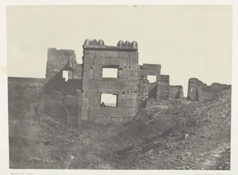 Medinet-Habou, Wschodnia Fasada Gynécée de Ramses-Mèiamoun; Teby