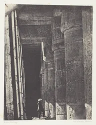 Medinet-Habou, Galeria Pałacu Ramzesa-Méiamouna; Teby
