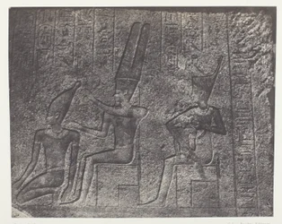 Pałac Karnak, Zewnętrzne Rzeźby Granitowego Sanktuarium; Teby