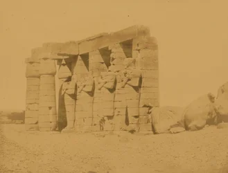 Teby; Portyk Ramesseum (Grobowiec Ozymandiasa), Gurna