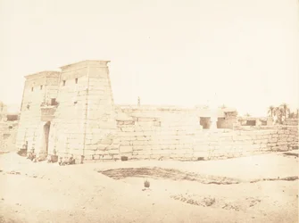 Widok ogólny świątyni Chons w Karnacu, Teby, 1849-50.