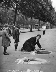 Artysta chodnika, Embankment, Londyn, 1926-1927