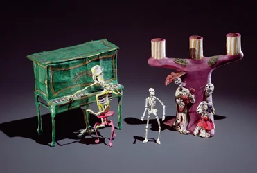Postacie Dnia Zmarłych jako muzyków (papier mache) (szczegóły patrz 229288)