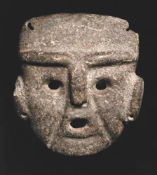 Maska, 300-100 pne (zielony kamień)