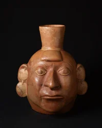 Naczynie portretowe, okres wczesnego średniowiecza, ok. 200-700 r. (ceramika)