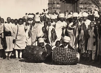 „Budowanie imperium” w epoce faszystowskiej: święto Mascala, 9.05.1936 (zdjęcie czarno-białe)