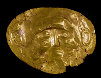 Sztuka mykeńska: złota maska grobowa z Myken. XVI wiek p.n.e. Narodowe Muzeum Archeologiczne, Ateny, Grecja