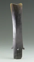 Nóż do zbioru (hu), kultura Qijia, c.2500-2000 pne (nefryt)