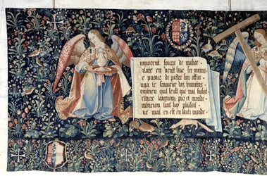 Powieszenie Objawienia (1373-1383), aniołowie niosący narzędzia Męki Pańskiej. Gobelin autorstwa Nicolasa Bataille
