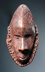 Maska Sepik z Papui Nowej Gwinei (drewno)