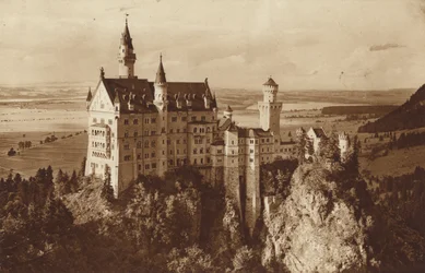 Bawarski zamek królewski Neuschwanstein, niedaleko Fussen