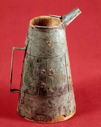 Starożytność chrześcijańska: waza liturgiczna zdobiona scenami z życia Chrystusa. III wiek naszej ery. Saint Germain, Muzeum Starożytności