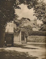 Światło słoneczne i cień na krętej drodze w Highgate, około 1935