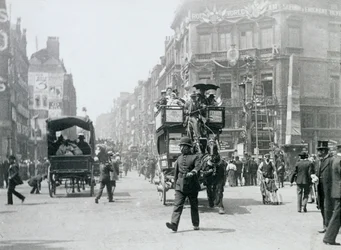 Ludgate Circus, Londyn, przygotowany na Diamentowy Jubileusz Królowej Wiktorii, 1897