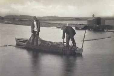 Podjęcie sieci na węgorze, ok. 1886 r.