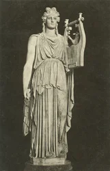 Apollo Barberini, antyczna rzeźba rzymska w zbiorach Glyptothek, Monachium, Niemcy (zdjęcie czarno-białe)