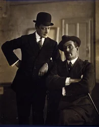 Kompozytor Giacomo Puccini (1858-1924) i wydawca muzyczny Tito Ricordi II (1865-1933).