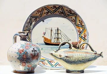 Artefakty wystawione w Muzeum Ceramiki Vietrisi, Vietri sul Mare, Kampania, Włochy