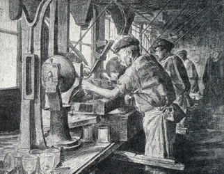 Warsztat szlifierski w manufakturze szkła kryształowego w Sevres pod Paryżem Rycina z „Excursion a travers les metiers” autorstwa Pierre Calmette Private Collection