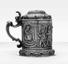 Kufel, boki repusowane i gonone ze scenami z życia Józefa, Gdańsk, ok. 1690 (paczka srebrna złocona)