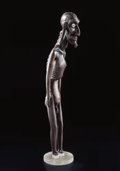 Drewniana figura wyrzeźbiona w kształcie człowieka, z Wyspy Wielkanocnej, przed 1894 (drewno i obsydian)