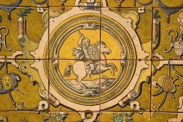 Ramiona Teodosia II (1568-1630) księcia Braganzy (ceramiczne)