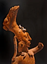Fragment piłkarza, Jaina Culture (ceramika)