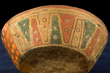 Kubek / kultura Paracas (terakota)