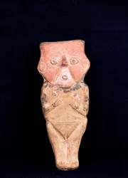 Figurka kobiety / kultura Chancay () (terakota)