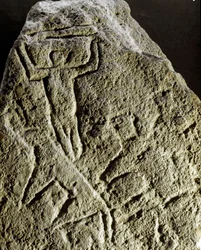 Prehistoria, sztuka naskalna: petroglif (graffiti na kamieniu), ryt przedstawiający scenę polowania, neolit, epoka kamienia