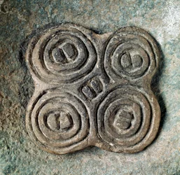 Prehistoria: pieczęć lub pieczęć (pintadera) decoree spirali z Nekropola Arene Candide (Finale Liguria), Liguria. Środkowy neolit, epoka kamienia. Geny, museo di archeologia ligure