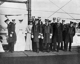 Na pokładzie królewskiego jachtu Victoria and Albert III, Christiania Oslo, Norwegia, 1908.