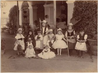 Przebrana grupa dzieci, Indore