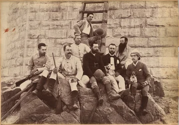 Personel Messrs. Glover & Co., most Sindh (odwrocie)