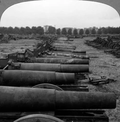 Zdobyte działa niemieckie, Bruksela, Belgia, I wojna światowa, 1914-1918.