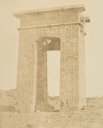 Brama Ptolemeusza Filomedera, p.n.e. 180, Karnac, ca. 1856.
