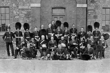 Grupa inspekcyjna oficerów I Gwardii Szkockiej, 1896 r.