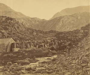 Góry u podnóża Llyn Ogwen w Walii