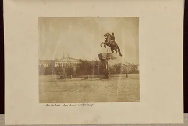 Piotr Wielki, Plac Izaaka, Petersburg [sic]