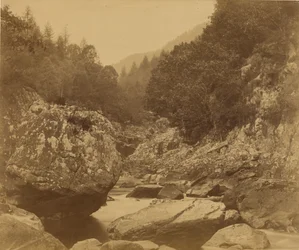Skały w Lwgwy: Bettws-y-Coed.