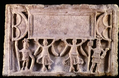 Płyta dystansowa, 142-180