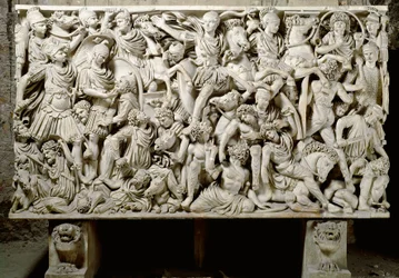 Sztuka rzymska: sarkofag Ludovisi ze sceną bitwy między Rzymianami a barbarzyńcami - III wiek n.e., wymiary 153 x 273 cm - Rzym, Museo Nazionale Romano - Hostylian, syn cesarza Decjusza (201-51 n.e.), otoczony kawalerią, z bitwy między Rzymianami a