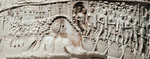 Rzymskie legiony pływają w Ankonie pod opieką Neptuna Fragment kolumny Trajana (kolumna Trajane) (Colonna Traiana) w Rzymie zbudowanej za panowania cesarza Trajana (53-117). Kolumna Trajane upamiętnia zwycięskie kampanie em