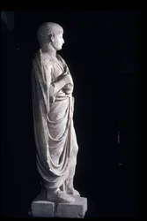 Togate statua młodego Nerona, ok.50AD (marmur)