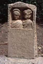 Stela, Okres Wysokiego Cesarstwa (27 p.n.e.-395 n.e.)
