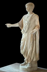 Art Rome Dziecko ubrane w togę i noszące bańkę (bulla), głowa to głowa dziecka Nero